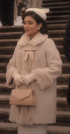 French Classy Outfits, Winter Outfits Cute Girly, The Princess Switch, Princess Switch, Fur Long Coat, Modern Royalty, White Fur Coat, Vanessa Hudgens, Coat Outfits