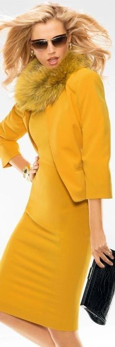 Handsome Women, Madeleine Fashion, Elegante Casual, Sunshine Yellow, Beauty And Fashion, Looks Chic, Yellow Fashion, Mellow Yellow, Shades Of Yellow