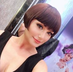 20s Bob, Short Layered Bob, Long Bob With Bangs, Short Layered Bob Haircuts, Layered Bob Haircuts, Stacked Bob Haircut, Bob Hairstyles With Bangs, Bob Haircut With Bangs