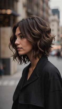 Espresso Hair Color, Shaggy Bob Haircut, Medium Short Haircuts, Rambut Brunette, Shaggy Bob, Trendy Hairstyle, Medium Hair Cuts, Short Bob Hairstyles, Bob Hairstyle