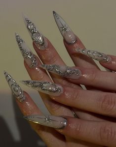 White Ethereal Nails, Salvatore Nails, Nail Poses, Press Nails, Nails Glossy, Pointy Nails, Model Nails