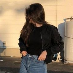 Attitude Pose, Dp Profile, Attitude Dp, Fashion Profile, Dp Whatsapp, Gigi Hadid Outfits, Stylish Dpz, Desi Fashion Casual, Dark Feminine Aesthetic