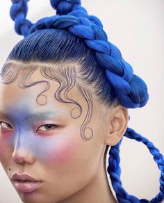 Creative Makeup Looks, Creative Hairstyles, 인물 사진, Hair Art, Hair And Makeup, Creative Makeup