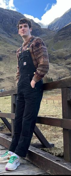 Overalls Masc Outfit, Farming Outfits Men, Cottagecore Aesthetic Men Fashion, Masculine Overalls Outfit, Farmcore Outfit Male, Farmer Clothes Men, Overalls Men Aesthetic, Quirky Male Fashion, Cottagecore Mens Outfits