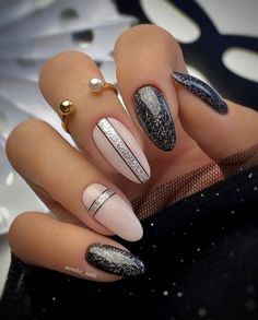 Pretty Nail Art Designs, Nail Art Designs Videos, Nail Designs Glitter, Elegant Nails, Fancy Nails, Acrylic Nail Designs, Nail Manicure, Trendy Nails