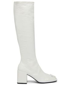 Find COURREGES Reedition Ac Square-toe Boots on Editorialist. optical white tonal stitching logo patch to the front square toe side zip fastening branded insole block heel Stitching Logo, Boots White, Square Toe Boots, City Dress, Loafer Mules, Iconic Bags, Toe Boots, White Boots, Summer Beach Wear