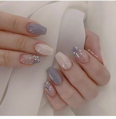 Nail Art Noel, Manicure Nail Designs, Hippie Nails, Fancy Nails Designs, Beauty Nails Design, Pretty Nail Art Designs, Pretty Nail Art