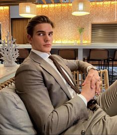 Old Money Style Men Casual, Guys In A Suit, Suit Man Aesthetic, Suit Aesthetic Mens, Oliver Kaasgaard, Men Suit Aesthetic, Man In Suit Aesthetic, Men Aesthetic Photography, Cool Guy Aesthetic