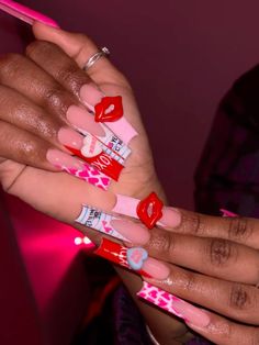 Junk Valentines Nails, Valentine Nails Inspiration, Valentines Themed Nails, Spongebob Valentines Day Nails, Valentines Day Nails With Charms, Valentine’s Day Toenails, Valentines Day Nails Stiletto, Valentine’s Day Nail, Valentine S Day Nail