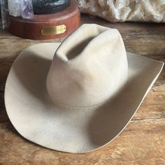 Amazing Fine Made Of The Best Quality Can Be Reshaped Or Resized By Request Ennis Del Mar, Stetson Cowboy Hats, Brokeback Mountain, Western Vintage, Vintage Cowboy, Felt Hat, Cowboy Hat, Tan Color, A Horse