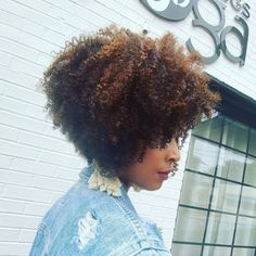 Tapered Bob Natural Hair, Asymetrical Haircut Edgy Bob, Inverted Curly Bob, Tapered Fro, 4b Hairstyles, Curly Inverted Bob, Tapered Natural Hair Cut