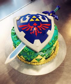 💕🌿✨zelda cake✨🌿💕 Zelda Baby, Hylian Shield, Anime Cake, Birthday Baking, Graduation Party Themes