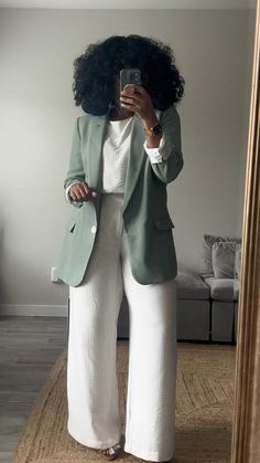 Sprint Business Casual Outfit ideas Conference Outfit, Teacher Fits, Haircut 2024, Casual Chic Outfits, Outfit Chic, Stylish Work Attire