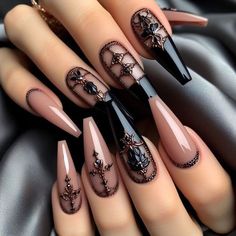 Linework Nails, Nails Black Coffin, Coffin Nails Black, Classy Coffin Nails, Black And Nude Nails, Summer Coffin Nails, Coffin Nails Short, Nails Short Coffin, Black Coffin Nails