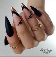 Classy Black Nails, Black Nail Designs, Ugly Duckling, Glam Nails, Uñas Acrilicas, Elegant Nails, Fancy Nails