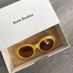 EYEWEAR : ACNE STUDIOS Eyewear Packaging, Eyewear Photography, Throwing Shade, Shady Lady, Visual Aids, Stylish Glasses, Color Lenses, Look Casual, Eyewear Brand