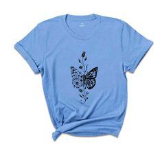 🌸 Monarch Butterfly Shirt – Embrace Nature’s Beauty! 🦋 Keywords: Monarch Shirt, Butterfly Sweatshirt, Floral Tshirt, Wild Flower Shirt, Kind Shirt, Butterfly Shirt, Celestial Moon, Spiritual Hawaii, Be Kind Shirt, Yoga Shirt, Best Friend Gift, Spring Summer Shirt, Flowery Shirt 🦋 Celebrate Nature & Kindness This Monarch Butterfly Shirt combines the beauty of wildflowers with a touch of celestial moon magic, creating a unique and meaningful look. Perfect for those who love spiritual vibes, nat Moon Spiritual, Butterfly Sweatshirt, Spiritual Vibes, Celebrating Friendship, Floral Tshirt, Love Spiritual, Be Kind Shirt, Spiritual Retreat, Butterfly Shirt