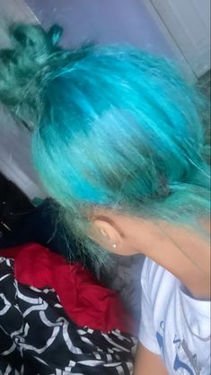 Blue Hair On Light Skin, Turquoise Hair Black Women, Teal And Blonde Hair, Teal Dyed Hair, Aquamarine Hair Color, Blue Hair Dye Ideas, Powder Blue Hair, Blue Peekaboo Hair, Blue Dyed Hair