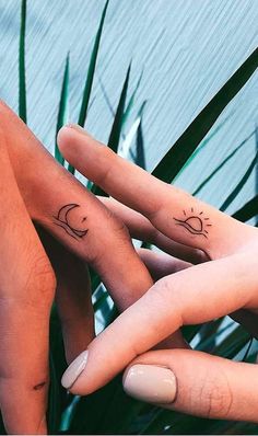 Moon&Sun |  444 couples tattoo ideas Matching Hand Tattoos, Matching Henna, Match Tattoo, Amor Tattoo, Cute Matching Tattoos, Small Matching Tattoos, Minimal Tattoos