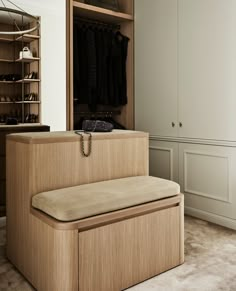 Walk in closet design. Interior design. Scandi Wardrobe, Wardrobe Interior Layout, Large Dressing Room, Dresser Designs, Wardrobe Inside, Organizing Walk In Closet, Stockholm Apartment, Shoe Drawer, Nordic Interiors