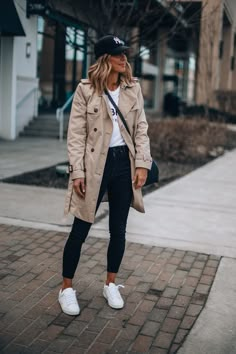 Fall 2023 Activewear Trends, Casual Winter Work Outfits For Women 2023, Non Jeans Outfits, Charcoal Shacket Outfit, Fall Peacoat Outfit, Casual Outfits For Traveling For Women, Modern Athletic Outfits, 2024 Casual Winter Outfits, Basic Fall Outfits Plus Size