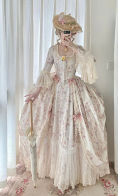 Robe A La Francaise 18th Century, Rococo Dress Pattern, Rococo Fashion Dress To Impress, Rococo Aesthetic Outfit, 18th Century Dress Aesthetic, Roccoco Dress, Rococo Fashion Women, Rococo Inspired Fashion, Marie Antoinette Wedding Dress