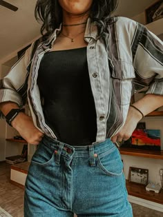 Western Outfits With Button Up, Western Button Up Outfit, Vintage Wrangler Outfits Woman, Vintage Wrangler Shirt Outfit, Wrangler Button Up Outfit, Vintage Western Button Up Shirt Outfits, Western Button Up Shirts Woman Outfits, Cottagecore Western Outfits