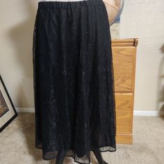 Brand New With Tags Banana Republic Black Lace Maxi Skirt Size Mp: Approx. 31.5" Length, 33.5" Waist Material: 98% Cotton, 2% Spandex. In Excellent Condition. No Visible Flaws Or Imperfections. Professional/ Work Attire. Great For Office, Internships, Zoom Meetings, Or Interviews. Also Perfect For Dressing Up A Casual Occasion. New To Poshmark? Arrive Here From A Search? Create An Account And Use The Code Krisclosetoasis To Get $10 Off Your First Purchase! Welcome! Formal Black Lace Bottoms, Black Lace Lined Skirt, Formal Lace Lined Skirt Bottoms, Black Lace Full Skirt, Spring Black Lace Maxi Skirt, Black Lace Maxi Skirt For Spring, Black Lace Skirted Bottoms, Black Lace Long Skirt, Black Lace Maxi Skirt