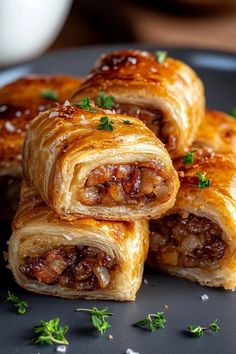 French onion sausage rolls French Onion Sausage Rolls Recipe, Puffed Pastry Recipes Dinners, Great British Bake Off Recipes Savory, French Onion Puff Pastry, French Onion Appetizer, Leftover Rolls Recipes, Dinner Recipes With Puff Pastry, French Onion Sausage Rolls, Savory Puff Pastry Recipes Dinners