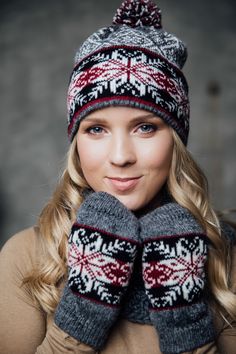 Whether you wear them all together on the ski slope or use them one at a time to distribute your favorite color through your winter wardrobe, these eye-catching Fair Isle accessories are timeless elements of style! Stay warm in this multi-piece set, made from an exquisite natural wool blend knit into classic Nordic and Scandinavian motifs. Traditional Fair Isle knits rely on shape and technique to create their dynamic patterns, so very few colors are needed to create a festive, classic appeal. T Modern Christmas Stocking, Fair Isle Christmas, Wool Leg Warmers, Motif Fair Isle, Gray Beanie, Ski Slope, Hygge Style, Socks Womens, Knit Leg Warmers