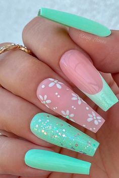 Uñas Color Coral, July Nails, Cute Gel Nails, Pastel Nails, Luxury Nails, Classy Nails, Chic Nails, Short Acrylic Nails, Flower Nails