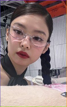 Jennie Kim Glasses, Idol With Glasses, Kpop Idol Glasses, Jennie With Glasses, Jennie Glasses, Kpop Glasses, Jennie Sunglasses, Kpop Idol Makeup, Korean Sunglasses