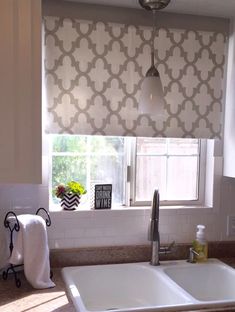 no sew roller shade in the kitchen with text overlay that reads no sew roller shade