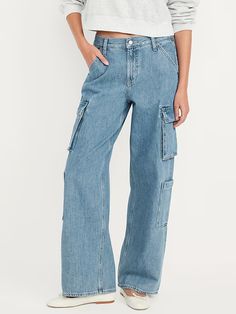 Mid-Rise Baggy Wide-Leg Cargo Jeans | Old Navy Cargo Jeans Women, Baggy Cargo Jeans, Jeans Outfit Women, Pajamas Gift, Carpenter Jeans, Family Maternity, Family Pajamas, Cargo Jeans, Back Patch