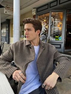 Old Money Hairstyles, Young Men Haircuts, Create A Wardrobe, Mens Haircuts Medium, Spiritual Fashion