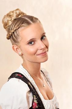 Dirndl Hairstyle German Braids Hairstyles, Hairstyle Braided, Braids Pictures, Individual Braids, 1940s Hairstyles, Find Hairstyles, Types Of Braids