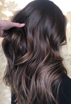 Brunette Auburn, Auburn Balayage, Hair With Highlights, Chocolate Brown Hair, Copper Hair Color, Brown Hair Balayage, Red And Brown, Trendy Hair Color, Brown Hair With Highlights