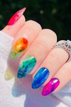 Ursula Goff is a hairdresser from in Kansas who makes amazing nature-inspired hairstyles. We’ve previously highlighted some of Ursula’s designs inspired by famous paintings, and now she’s back with a slew of new ones. Rainbow Marble, Basic Nails, Jelly Nails