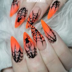 Trendy Halloween Looks - Amzing Horror Halloween Nails ideas 2024 #Halloween Nail Tattoo Ideas, Matte Vs Glossy Nails, Neon Glow Nails, Chic Nail Ideas, Black Nail Ideas, Vintage Nail Art, Plaid Nail Designs, Halloween Nail Design, Bling Nike