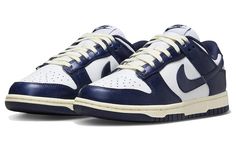 Nike Dunk Low Vintage Navy, Womens Navy Shoes, Most Popular Shoes, Nike Models, Baskets Nike, White Running Shoes, Popular Shoes, Nike Vintage, Nike Dunk High