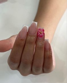 Kutek Disney, Girly Acrylic Nails, Work Nails, Sparkle Nails