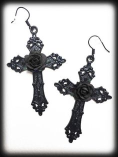 Black Cross Earrings, Rocker Fashion, Gothic Wedding Theme, Emo Jewelry, Clay Accessories, Gothic Bride, Accessory Design, Roses Black