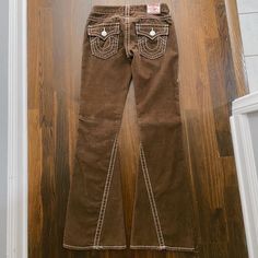 Brown Corduroy Pants, Vintage Corduroy, Brown Corduroy, Denim And Lace, Swaggy Outfits, Streetwear Fashion Women, Flared Pants, Girly Fashion