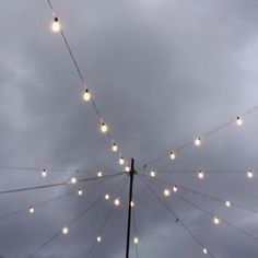 there are many lights that are on the wires