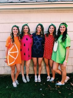 Vsco Halloween, Best Group Halloween Costumes, Makeup Zombie, Meme Costume, Friend Costumes, Best Friend Halloween Costumes