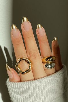 Gold French Tip Metallic Nail Ideas Gold Tip Nails, Gold French Tip, French Tip Manicure, Hoco Nails, Bridesmaids Nails, Milky Nails, Gold Nail Polish, Gold Nail Designs, Formal Nails