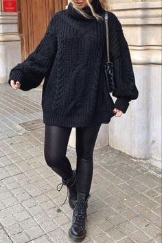 Dr Martens Outfit, Outfit Tips, Doc Martens Outfit, Leggings Outfit, Black Sweater Dress, Winter Leggings, All Black Outfit, Winter Mode