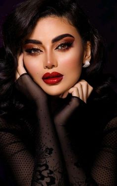 makeup#eyesmakeup#softglam#weddingmakeup#fallmakeup#wintermakeuplooks# Bold Lipstick Makeup, Eye Makeup Guide, Official Makeup, Eye Makeup Cosmetics, Gimme Brow, Cute Eyeshadow Looks, Emerald Green Dress, Makeup Nails Designs, Hair Upstyles