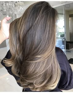 Ash Brown Hair Layers, Cold Highlights Brown Hair, Inverted Layers, Lighter Brown Hair Color, Rich Hair Color, Baylage Hair, Long Hair Style, Beauty Hair Color, Brown Hair Looks