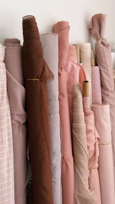 Aesthetic Sewing Pictures, Dream Job Aesthetic, Aesthetic Working, Job Aesthetic, Sewing Atelier, Fashion Job, Fashion Atelier